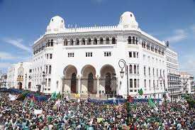 RISQUES SUR LA STRUCTURE DU PARVIS DE LA GRANDE-POSTE : Les experts sceptiques