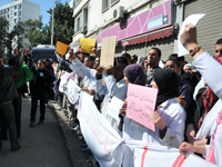 اعتصموا أول أمس أمام مقرها بالعاصمة.. خريجو المدارس العليا للأساتذة يمهلون وزارة التربية شهرا لتسوية وضعيتهم