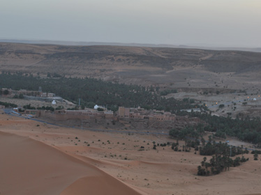 Quand les motards imposent leur loi dans le désert