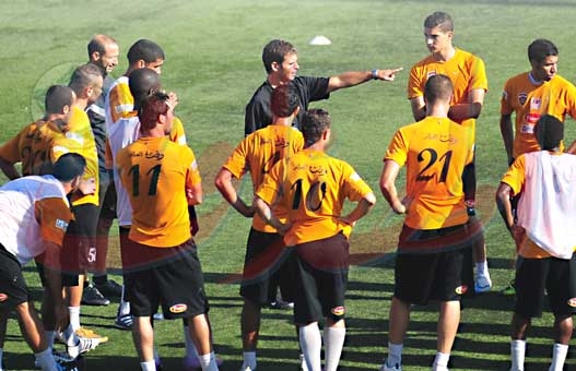 اتحاد العاصمة ستيفان مانو يسجل في مباراة تطبيقية مع الآمال