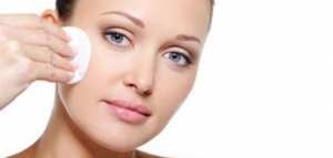 كيف يمكن تنظيف البشرة