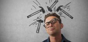 ما أسباب ألم الرأس