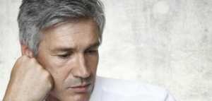 ما أسباب الشيب المبكر