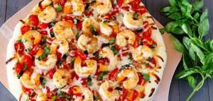 طريقة تزيين البيتزا