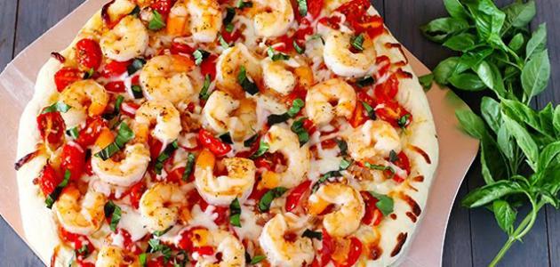 طريقة تزيين البيتزا