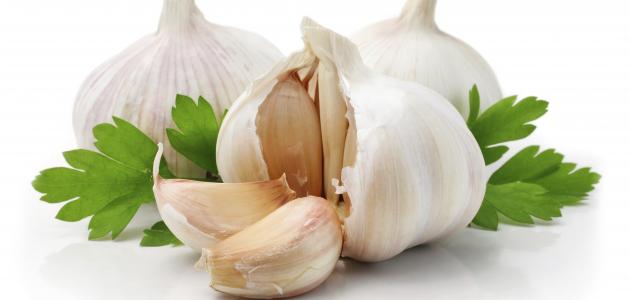 ما هي فائدة الثوم للشعر