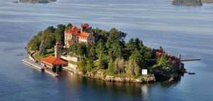 جزيرة بونشاك في إندونيسيا