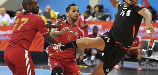 كم عدد لاعبي كرة اليد