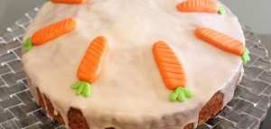 طريقة عمل كيكة الجزر بالصوص الأبيض