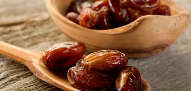 فوائد التمر للمرأة الحامل في الشهر التاسع