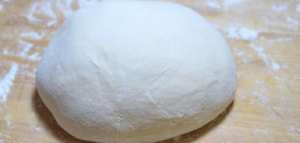 طريقة تحضير عجينة البيتزا