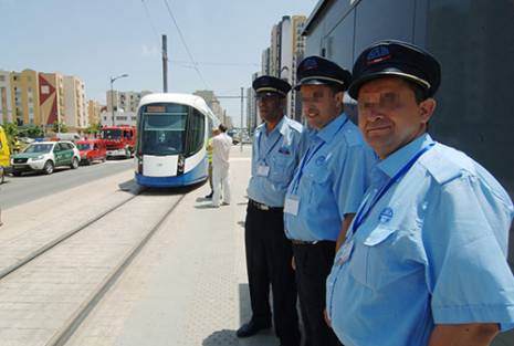 où sont les 120 contrôleurs de la SETRAM '                                    Des guichets du tramway sont fermés