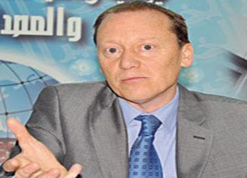 سفير بريطانيا بالجزائر: »نسعى إلى إقناع مستثمرينا للتعاون مع الجزائر في الطاقات المتجددة«                                    حجم التبادل التجاري بين البلدين بلغ 2 مليار دولار