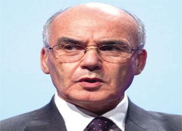 الجزائر توافق على طلب مصري لمضاعفة صادرات الغاز لإخماد الاحتجاجات                                    وزير الطاقة يوسف يوسفي يستقبل السفير المصري