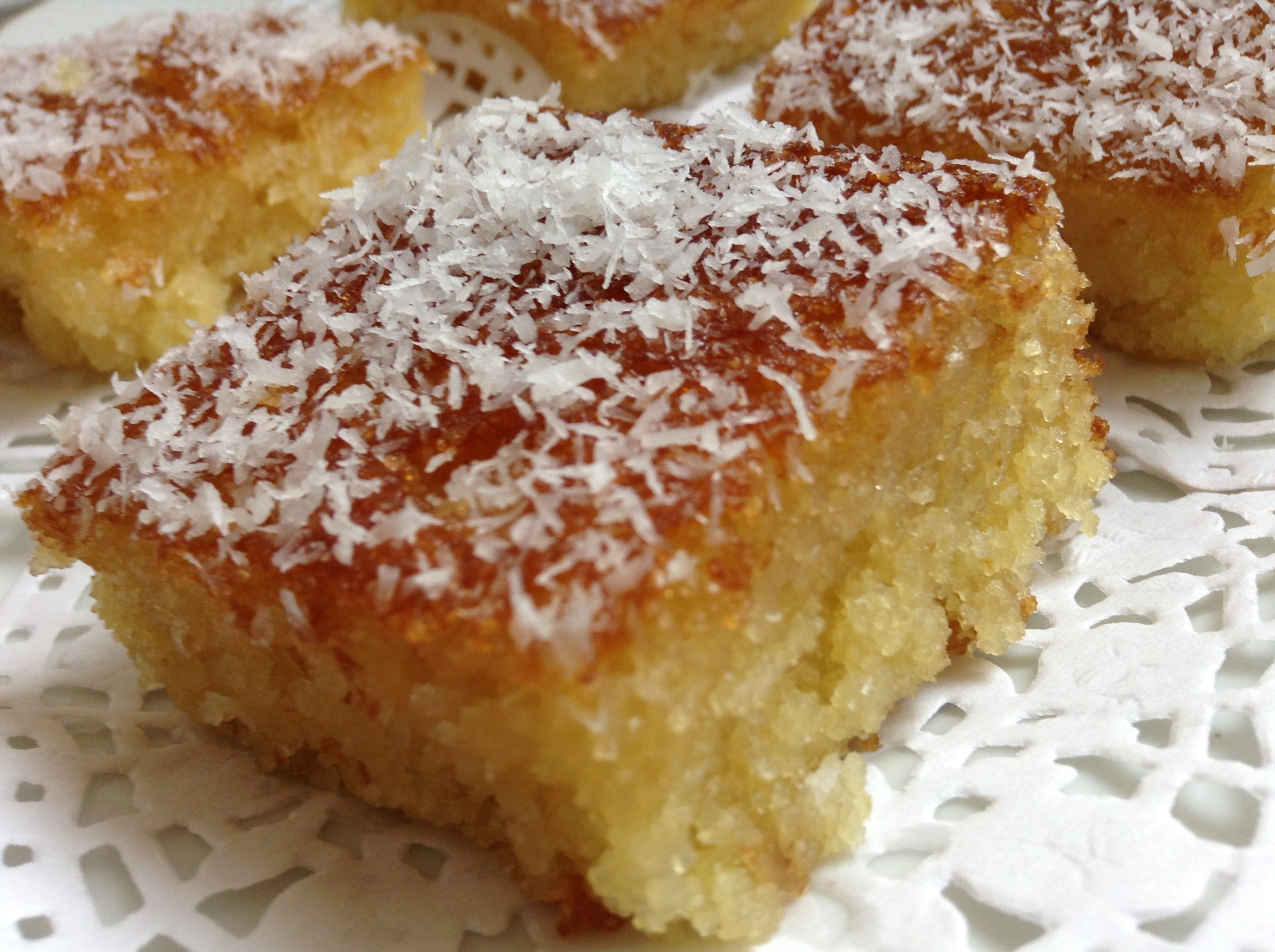 Bessboussa à la noix de coco