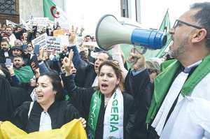 L’UNOA APPELLE À UNE MARCHE NATIONALE LE 24 OCTOBRE À ALGER: Les avocats réinvestissent la rue