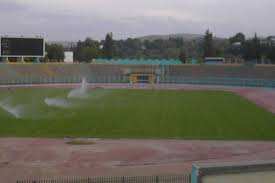 Algérie - ENTRETIEN DES PELOUSES: Bernaoui a trouvé la solution