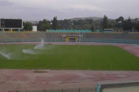 Algérie - ENTRETIEN DES PELOUSES: Bernaoui a trouvé la solution