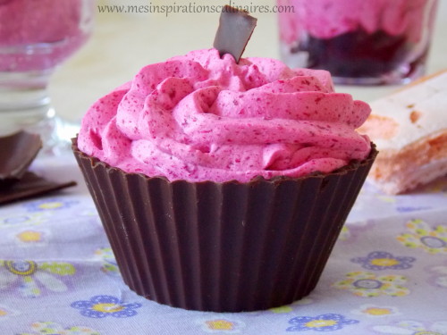 Mousse au bettrave(coque chocolat )