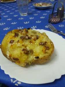 Pomme de terre au four farcie