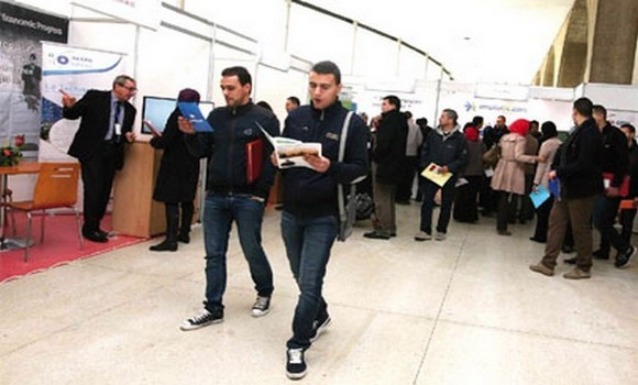 Promotion de 4.600 employés et priorité aux détenteurs de contrats de pré- emploi