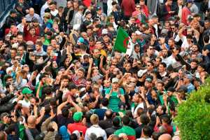 En Algérie, manifestations massives contre le régime pour une nouvelle «indépendance»