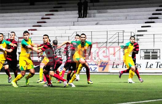 JSK : Le navire kabyle coule, coule !