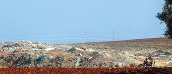 Chaabet el Ham (Aïn Témouchent) - La décharge de Sidi Yamine fermée par des agriculteurs