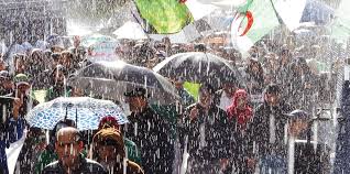 Alger - Le hirak au rendez-vous de la 39e mobilisation malgré le mauvais temps: Impressionnant !