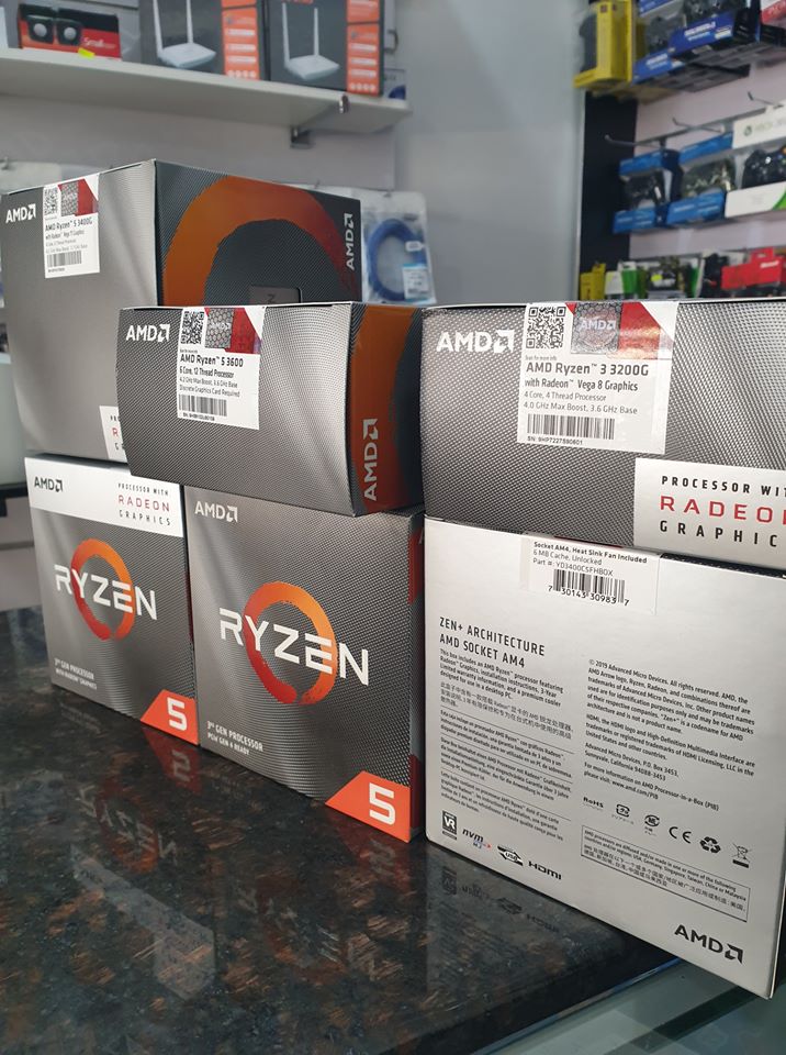 AMD Ryzen™ 3 3200G with Radeon™ Vega 8 Graphics