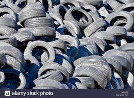 Oran - Ils brûlent des pneus pour récupérer les fils de fer: Des énergumènes «empoisonnent» la vie des habitants à Sidi Chahmi