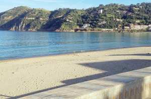 Skikda - L'OPÉRATION CONCERNERA LE TRONÇON SURPLOMBANT LE PORT: Le tour du phare à Collo sera partiellement réhabilité