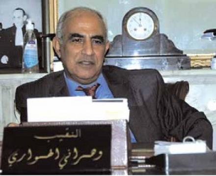 نقابة المحامين تهتز على وقع فضيحة جديدة بوهران                                    نقيبها هدد محامية بالشطب بعد مقاضاة طليقها المحامي