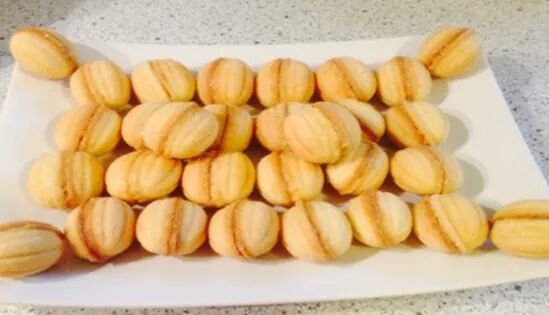 حلويات اقتصادية هشة وتذوب فالفم