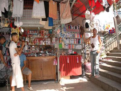 La contrefaçon gangrène tous les secteurs                                    L'Algérie peine à lutter contre ce fléau