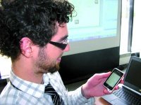 Le smartphone s'empare des jeunes                                    NTIC - Phénomène de société