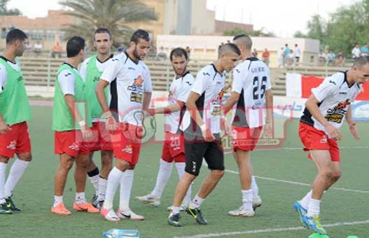 ASO : Un entraîneur local pour sauver les meubles