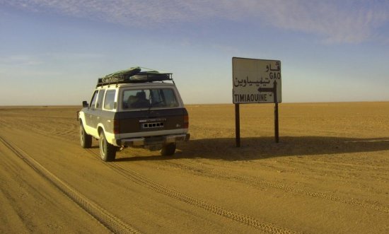 Un groupe armé attente aux employés d'une entreprise d'arrosage à Timyaouine                                    Il a délesté les voitures d'algériens qui étaient de retour de Tagrawt