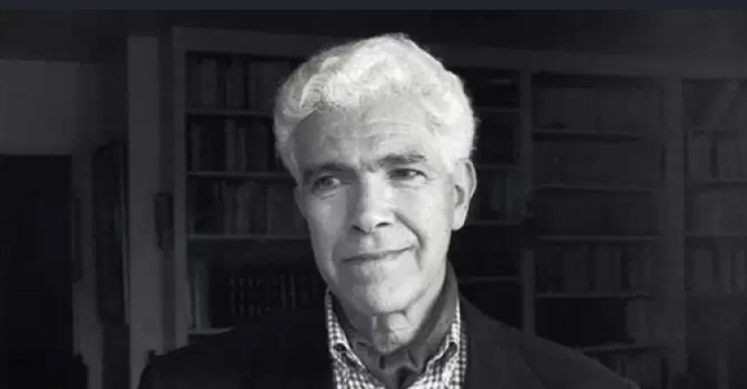 عن الوجه الآخر ﻟ «جمعيّة العلماء المسلمين الجزائريين»، كتب المؤرّخ محمد حربي: