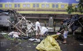 Planète - Golfe du Bengale : Scènes de dévastation en Inde et au Bangladesh après le passage du cyclone Amphan