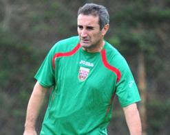 مناد يريد الفوز في تيزي وزو وسوناطراك تؤجل شراء الشركة                                    موبي تونغ وزدام جاهزان لمواجهة “الكناري