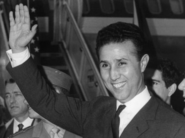 Ahmed Ben Bella, vie et mort d'une icône anticoloniale du Tiers monde, controversée en Algérie