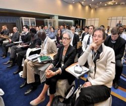 ملتقى دولي يوصي بالجزائر العاصمة بتعزيز مكافحة التزوير و الفساد