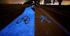 La Pologne Inaugure la 1re Piste Cyclable Solaire Qui Brille la Nuit.