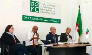 Conférence sur  La littérature algérienne en exil  à Alger