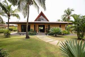 Planète - Afrique: En Côte d’Ivoire, la bio-architecture, solution face au tout-béton ?