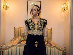 LA GANDOURA DE VELOURS : trait de raffinement constantinois