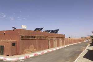 Tamanrasset - DÉPLOIEMENT DES ÉNERGIES SOLAIRES À IN SALAH: 19 écoles primaires équipées de kits photovoltaïques