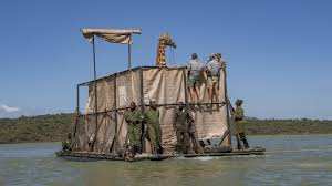 Planète (Afrique) - Au Kenya, délicate opération pour sauver des girafes piégées sur une île