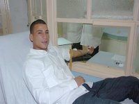 Le champion olympique Taoufik Makhloufi appelle les athlètes au don de sang